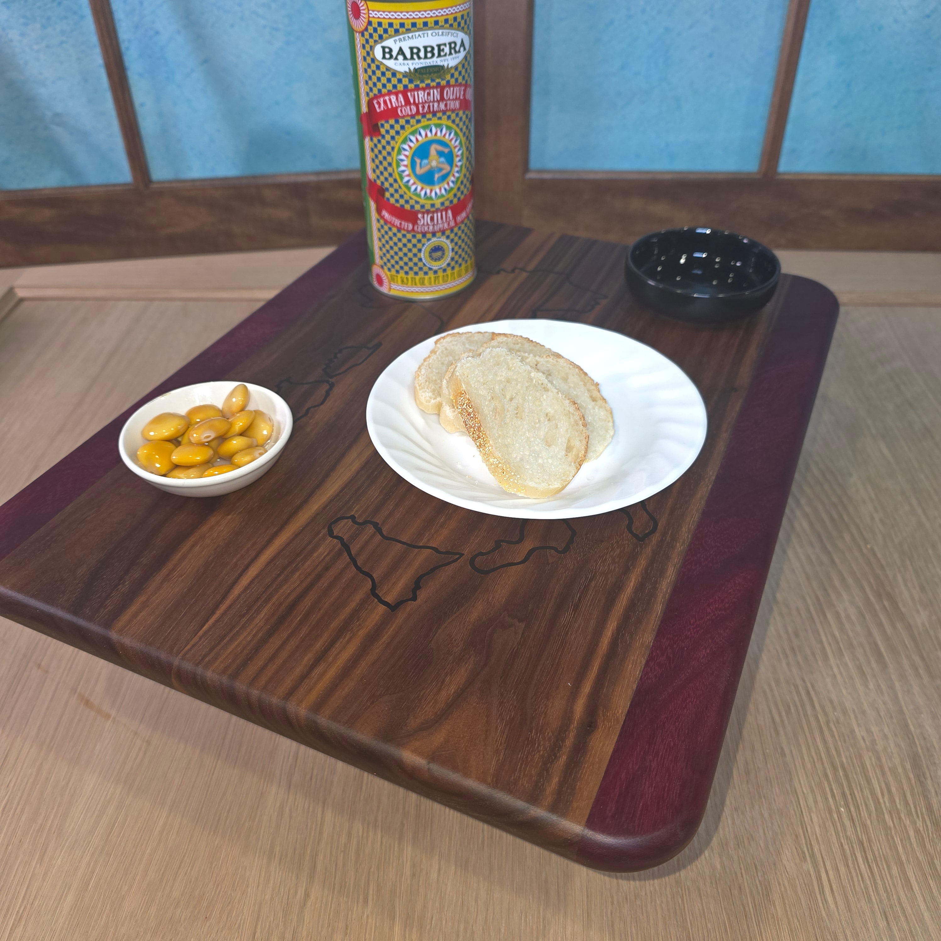 Charcuterie with Italy Inlay - Black Walnut / Purpleheart