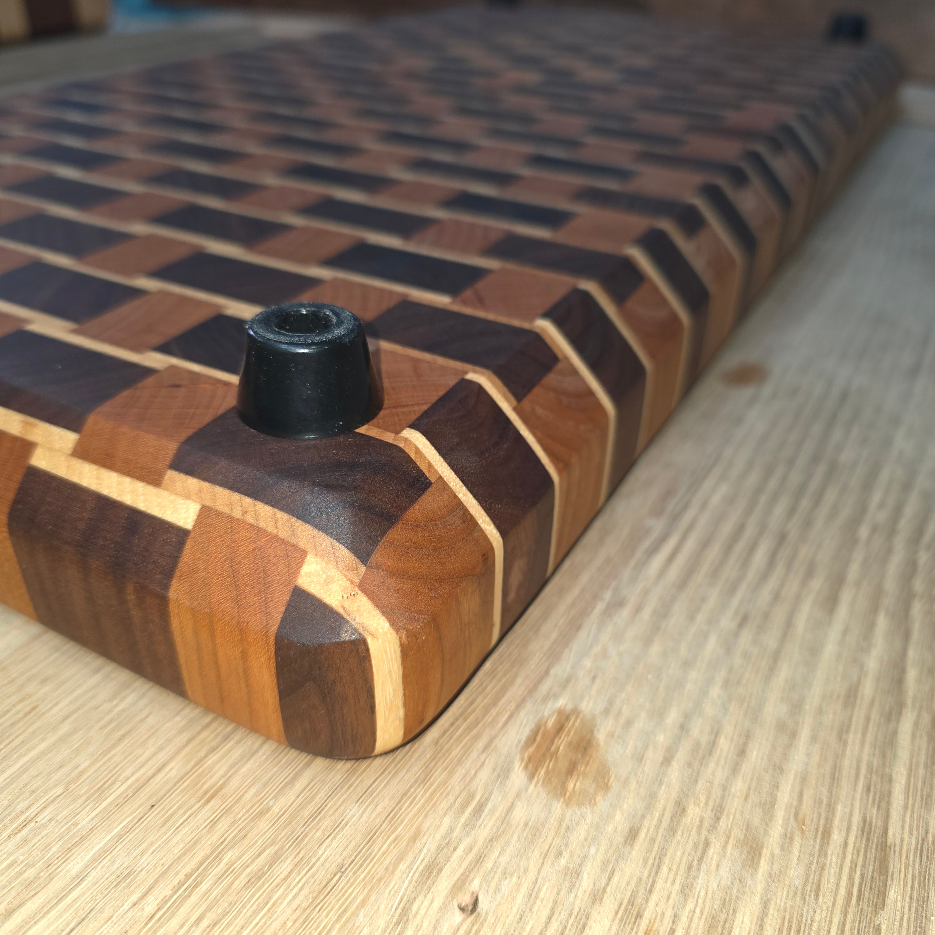 End-Grain Cutting Board - Weave Pattern
